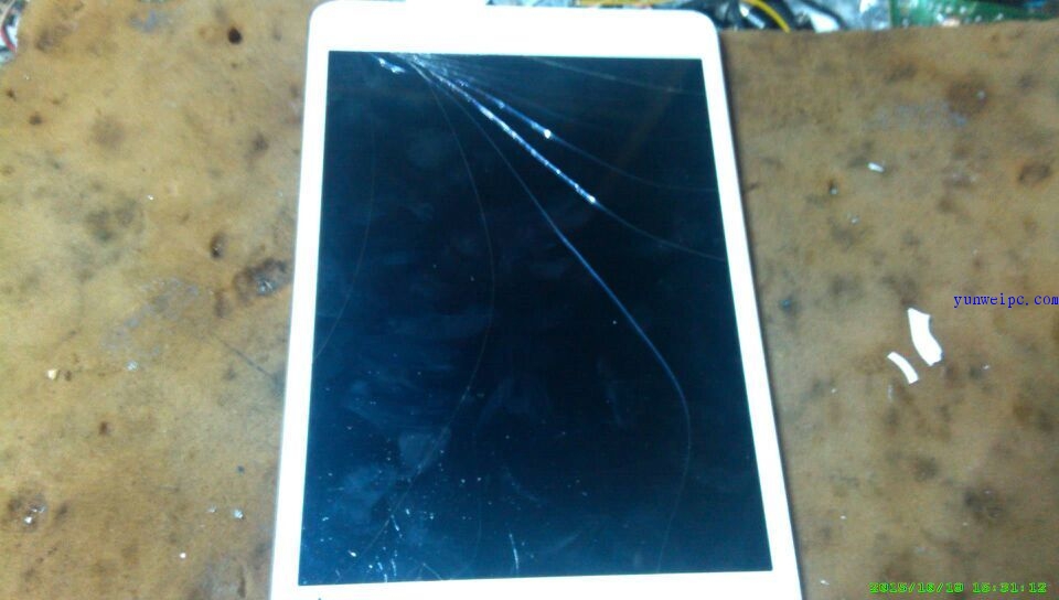 apple苹果 ipad mini2 A1489 外屏摔破 换外屏 也就是换触摸屏