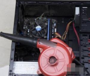 详解电脑开机风扇转但显示器没反应怎么解决_郴州运维电脑维修网