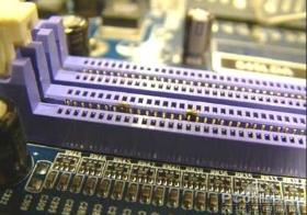 电脑出现蓝屏是什么原因导致_郴州运维电脑维修网