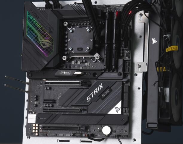 ASUS ROG STRIX Z690-E GAMING WIFI主板开箱评测_郴州运维电脑维修网