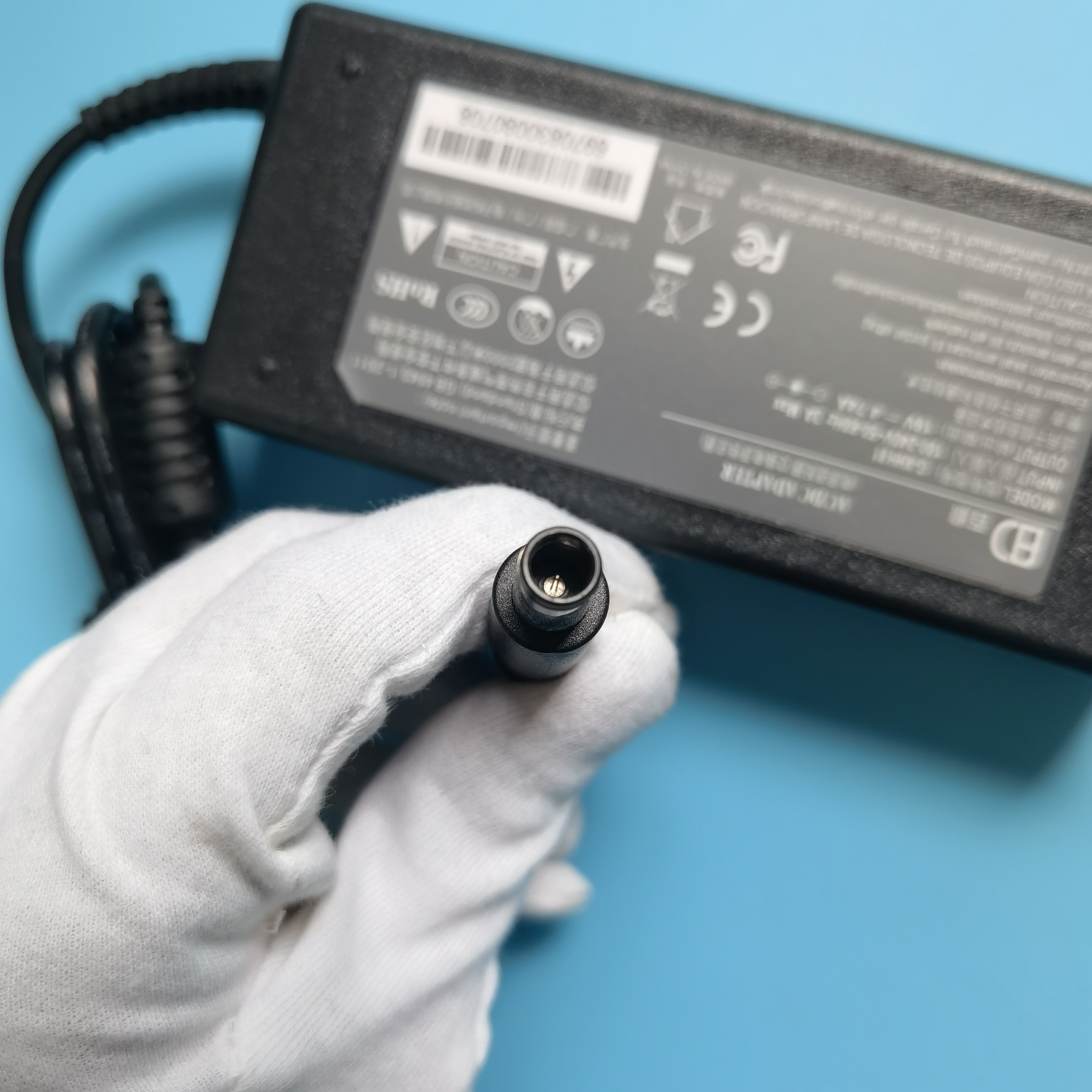 百鼎HP 19V4.74A 大口针 | 编号：SP00031