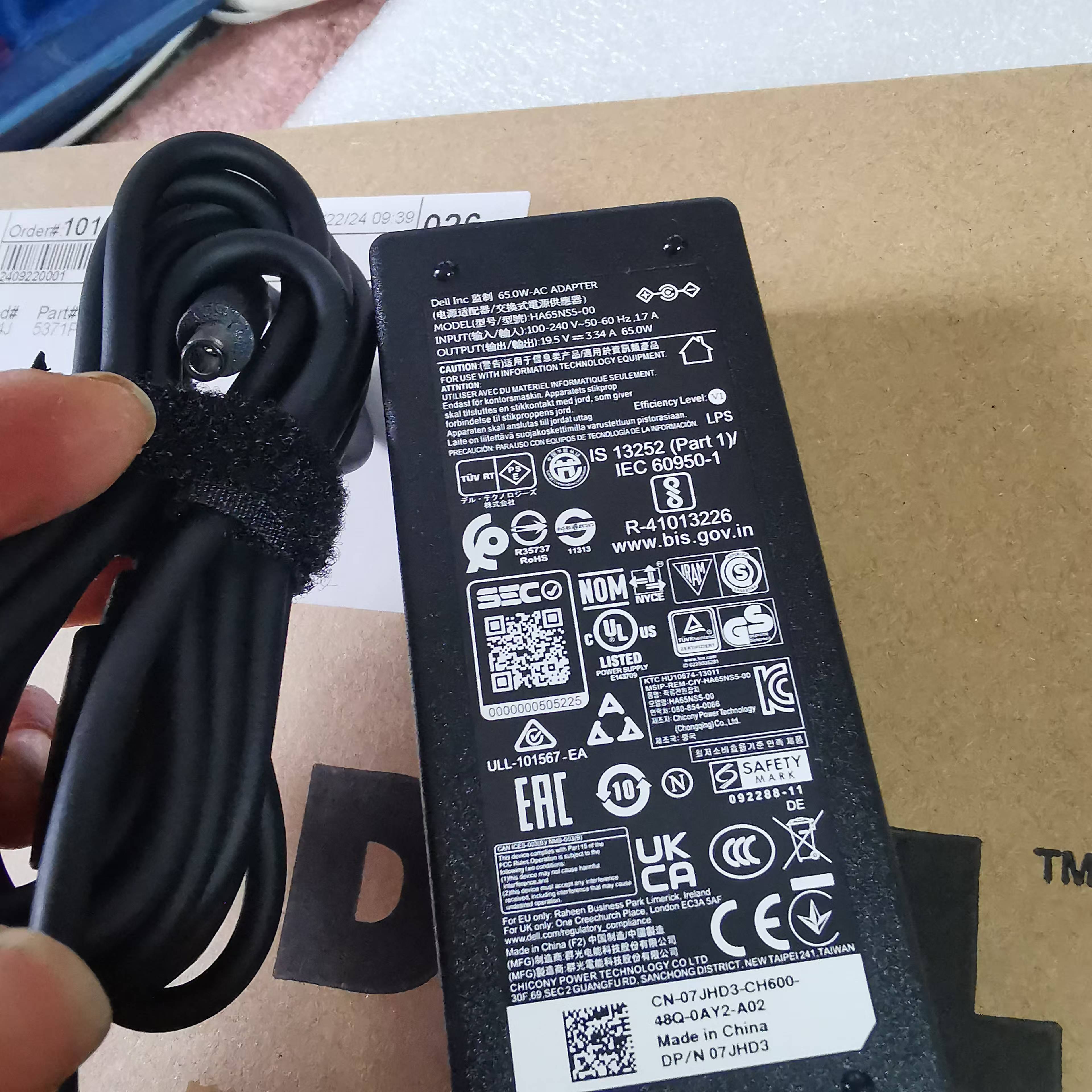 DELL19.5V3.34A 小口带针 原装 | 编号：SP00149
