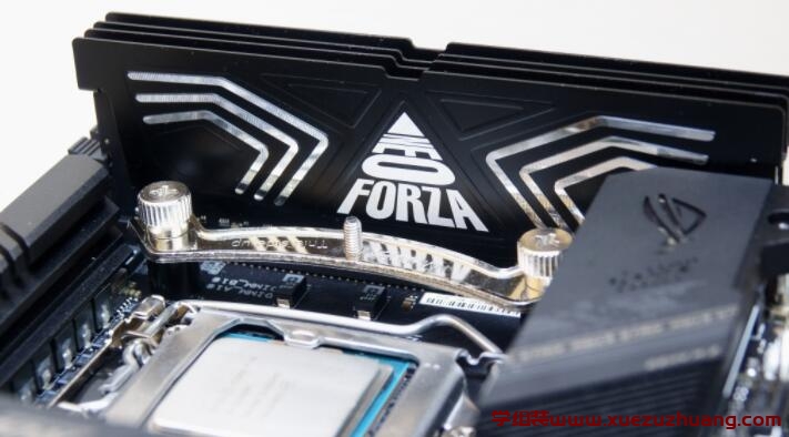 凌航Neo Forza FAYE DDR4 3600超频內存开箱测试
